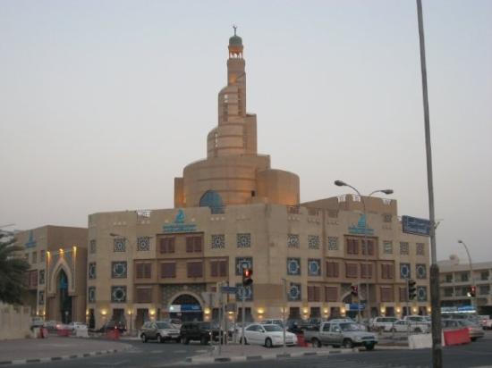 dating in qatar free